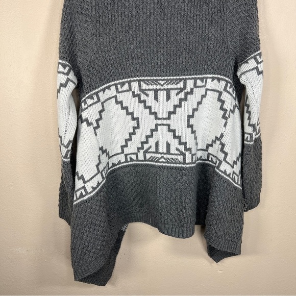 LARGE KATE COLLECTION GREY WHITE GEOMETRIC PRINT CARDIGAN SWEATER KNIT - Picture 7 of 10